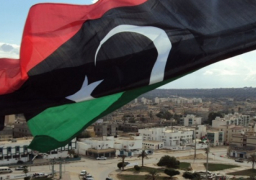 وزير الخارجية السعودي : المملكة حريصة على وحدة الأراضي الليبية