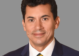 استجابة فورية من وزير الرياضة لاستغاثة فرق السباحة بنادى القاهرة بعد تجميد نشاط السباحة