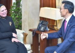 وزيرة التجارة لسفير كوريا: فرص إستثمارية متميزة بالسوق المصرى
