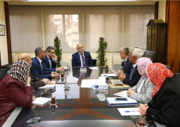 وزير الإسكان يتابع موقف خدمات مياه الشرب والصرف الصحى بالمدن الجديدة