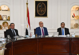 بالصور .. وزير الإسكان يلتقى تحالفا من كبرى الشركات العالمية لوضع خطة لتسويق وإدارة منطقة الأعمال المركزية بالعاصمة الإدارية الجديدة
