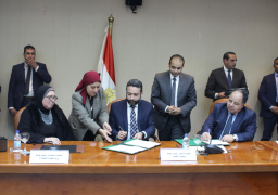بالصور… وزارتا المالية والتجارة توقعان 31 “اتفاق تسوية” للمستحقات المتأخرة للمصدرين لدى “تنمية الصادرات”