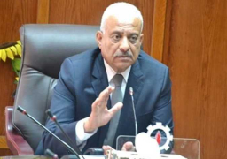 محافظ السويس أمام “النواب”: لدينا خطة للتصدي للأسواق العشوائية