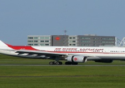 إلغاء 40 % من رحلات الخطوط الجوية الجزائرية بسبب إضراب المضيفين