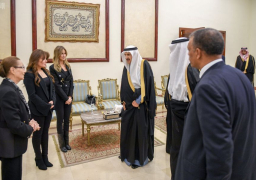 الأمير منصور ينقل تعازي خادم الحرمين لأسرة الرئيس الأسبق حسني مبارك