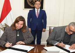 الجزار يشهد توقيع بروتوكول تعاون بين المجتمعات العمرانية وصندوق الإسكان الاجتماعى