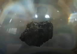 القطعة الوحيدة من القمر ..موجودة فى مصر