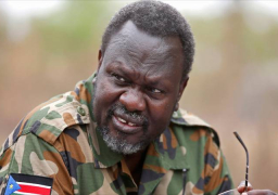 بعد 6 سنوات حرب .. رياك مشار يقسم اليمين نائبا لرئيس جنوب السودان