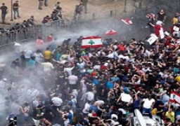 لبنان: الجيش والشرطة يناشدان المتظاهرين بالحفاظ على سلمية الاحتجاجات