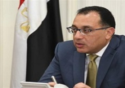 رئيس الوزراء يترأس اجتماعا للجنة الرئيسية لتقنين أوضاع الكنائس