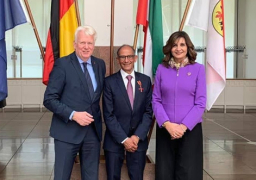 مكرم تهنئ هاني عازر بمناسبة منحه وسام الشرف لمدينة دورتموند الألمانية