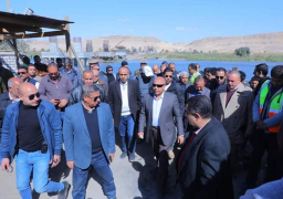 بالصور .. وزير النقل يتابع معدلات تنفيذ محوري ديروط وسمالوط على النيل بمحافظتي أسيوط والمنيا