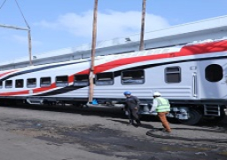 النقل: وصول النموذج الأول من صفقة توريد 1300 عربة سكة حديد