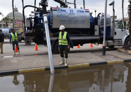 “التنمية المحلية:” توزيع المعدات في مناطق تجمع مياه الأمطار بالمحافظات