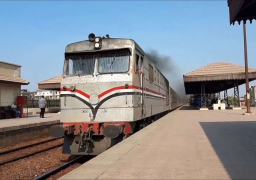 تصادم قطارى ركاب بخط الصعيد بين إمبابة ورمسيس