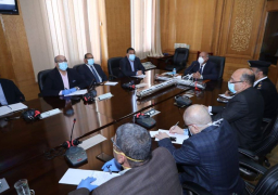 بالصور .. وزير النقل يشدد على سرعة الانتهاء من بوابات الدخول والخروج الاتوماتيكية بالمحطات الرئيسية للسكة الحديد