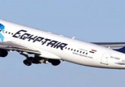 عودة طائرة “مصر للطيران” من مسقط وعلى متنها 140 مصريا