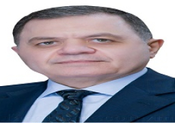 وزير الداخلية يكافئ 1069 من رجال الشرطة لجهودهم المتميزة فى تحقيق رسالة الأمن