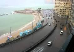 أمطار خفيفة على محافظة الإسكندرية.. واستمرار حركة الملاحة
