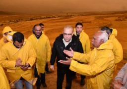 الجزار يتفقد السدود بالغابة الشجرية ويتابع سحب امطار القاهرة الجديدة