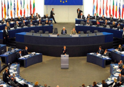 الاتحاد الاوروبي يصادق على 300 مليار قروض للشركات المتضررة من كورونا