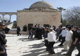 الأوقاف الفلسطينية: الاحتلال اقتحم “الاقصى” 20 مرة خلال يناير الماضي