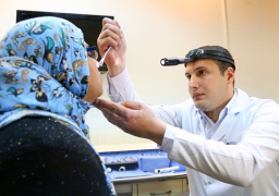 الكشف على السيدات المترددات على العيادات الخارجية بمستشفيات الشرطة