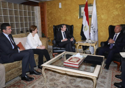 بالصور .. وزير النقل يبحث مع رئيس تاليس العالمية مشروعات تحديث وتطوير نظم الإشارات الكهربائية بالسكة الحديد