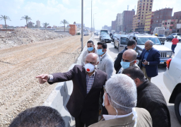 بالصور..وزير النقل يتابع معدلات تطوير وصيانة الطريق الدائرى