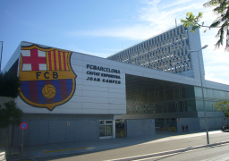 برشلونة يرفض اللعب خلف الأبواب المغلقة