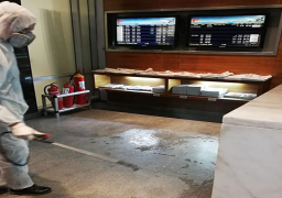 حملات تعقيم بالمطارات ومبني مصر للطيران للصيانة