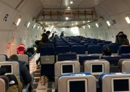 سوريا تحول ركاب طائرة وصلت من العراق للحجر الصحي بسبب فيروس كورونا