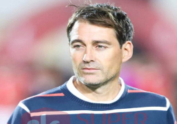 فايلر يعقد محاضرة بالفيديو مع لاعبي الأهلي قبل مواجهة صن داونز