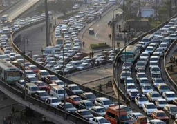 كثافات مرورية متحركة بمحاور القاهرة والجيزة