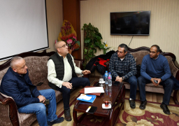 وزير الإسكان يتابع سيرالأعمال بغرفة الأزمات للتعامل مع التقلبات الجوية