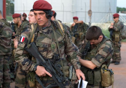 وزير الدفاع التونسي يتفقد جاهزية الجيش للمشاركة في حظر التجول