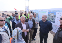 وزير النقل يتابع أعمال تطوير المرحلة الأولى من طريق “القاهرة – أسوان ” الصحراوى الغربى