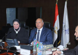 وزيرا النقل والتجارة يبحثان اجراءات تطوير ميناء السلوم البري