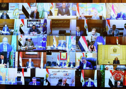 المحافظون يؤكدون: توافر السلع الغذائية والمستلزمات الطبية ويشرحون جهود توزيع شرائح الإنترنت والمعاشات