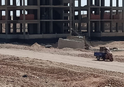 بالصور .. وزير الإسكان : البدء فى صب أسقف الدور الثالث علوي بعمارات “جنة” للإسكان الفاخر بمدينة ملوى الجديدة