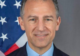 بالفيديو السفير الأمريكي لدى القاهرة .. يشكر الحكومة المصرية على الإمدادات الطبية لبلاده