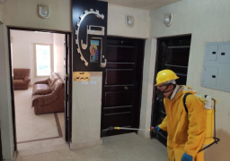 المجتمعات العمرانية .. تطهير وتعقيم الأماكن الحيوية بمدينتي قنا الجديدة وناصر لمجابهة فيروس كورونا