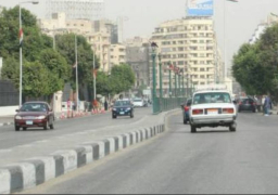انتظام حركة السيارات بمعظم محاور القاهرة والجيزة