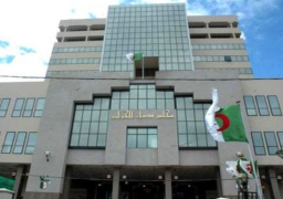 تأجيل محاكمة مسؤولين جزائريين سابقين بسبب الكورونا