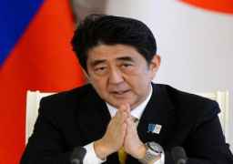 دعوات تطالب آبي بتخصيص مزيد من السيولة لتخفيف تأثير كورونا على اقتصاد اليابان
