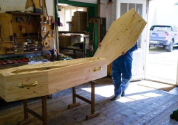 رغم إغلاق العالم .. “كورونا” ينعش هذه الصناعة بفرنسا