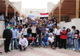 المجموعة الثانية للعائدين من أمريكا تغادر الحجر الصحى بمرسى علم.. صور