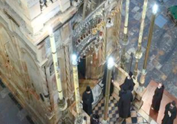 في كنيسة القيامة بالقدس.. “سبت النور” بدون مصلين أومظاهر احتفالية والسبب “كورونا”