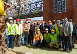 محافظ القاهرة يفتتح كوبري مشاة المعهد القومي للأورام بالقصر العيني