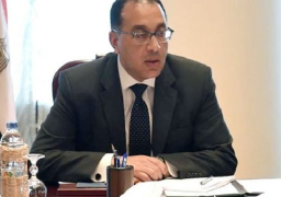 مدبولى يتابع مع وزيري التعليم العالي والصحة إجراءات مواجهة كورونا